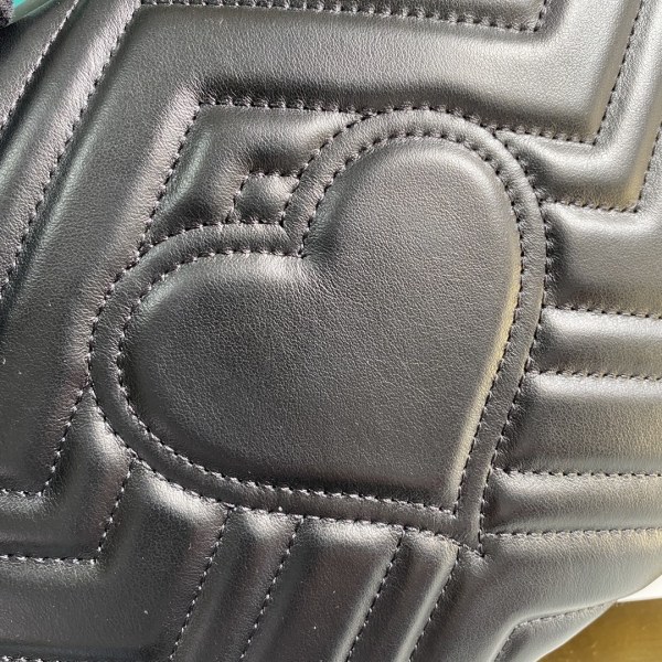  Handbag  Gucci  498100 size  25*19*8  cm