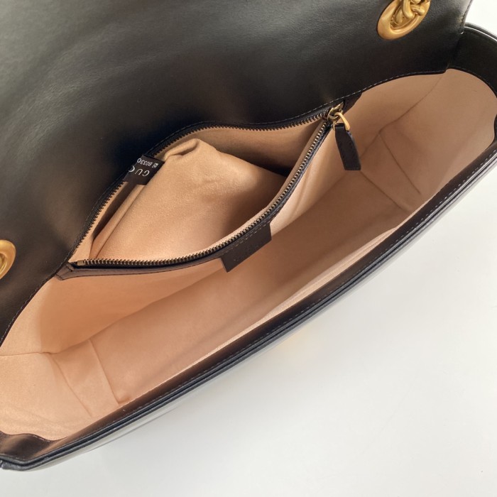  Handbag   Gucci  443496  size  31*19*7  cm