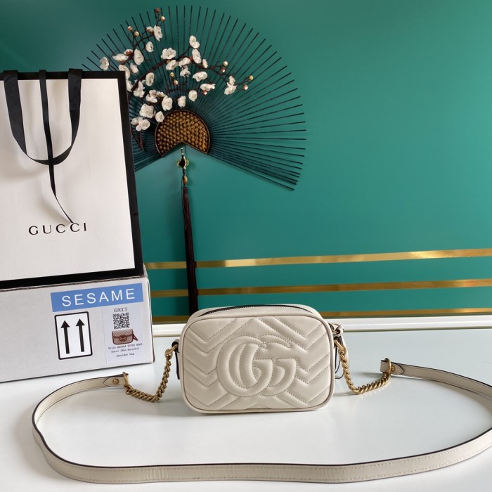 Handbag   Gucci  448065  size 18*12*6  cm