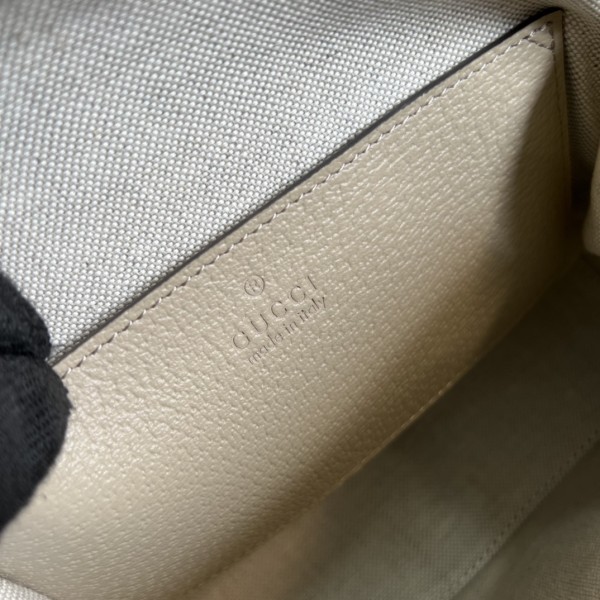  Handbag   Gucci  677212  size  20*19.5*7.5  cm