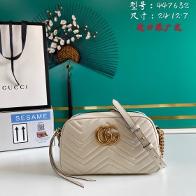  Handbag   Gucci  447632  size  24*12*7  cm
