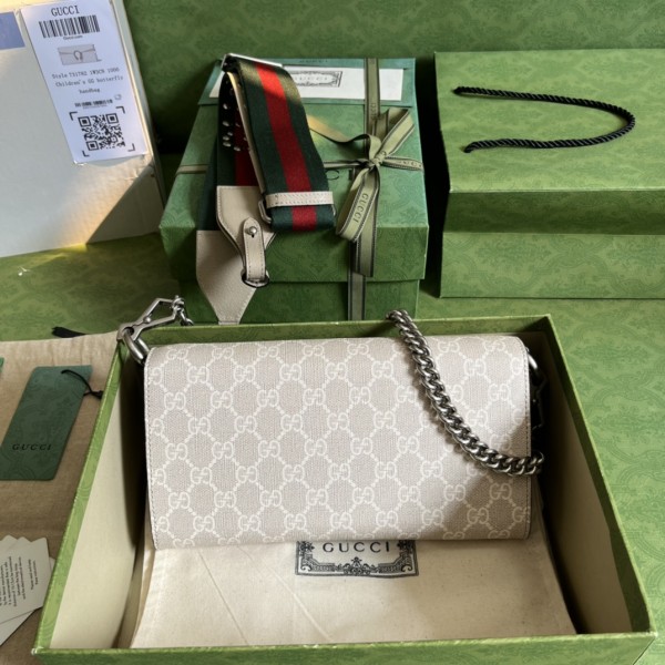 Handbag   Gucci  731782  size  25*14*4  cm