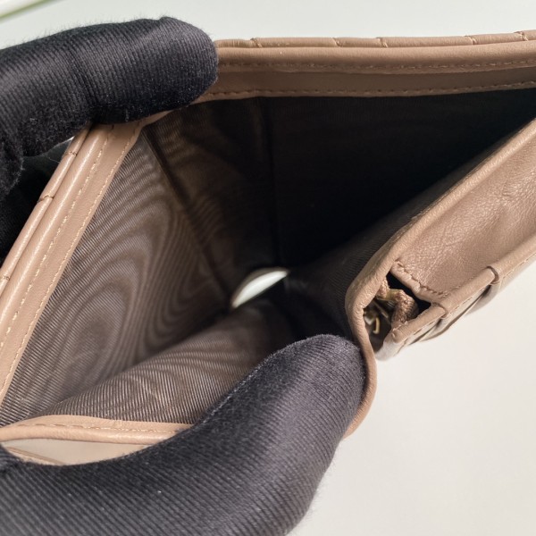 Handbag Gucci 466492-DTDIT-5729 size 11*3*8.5cm