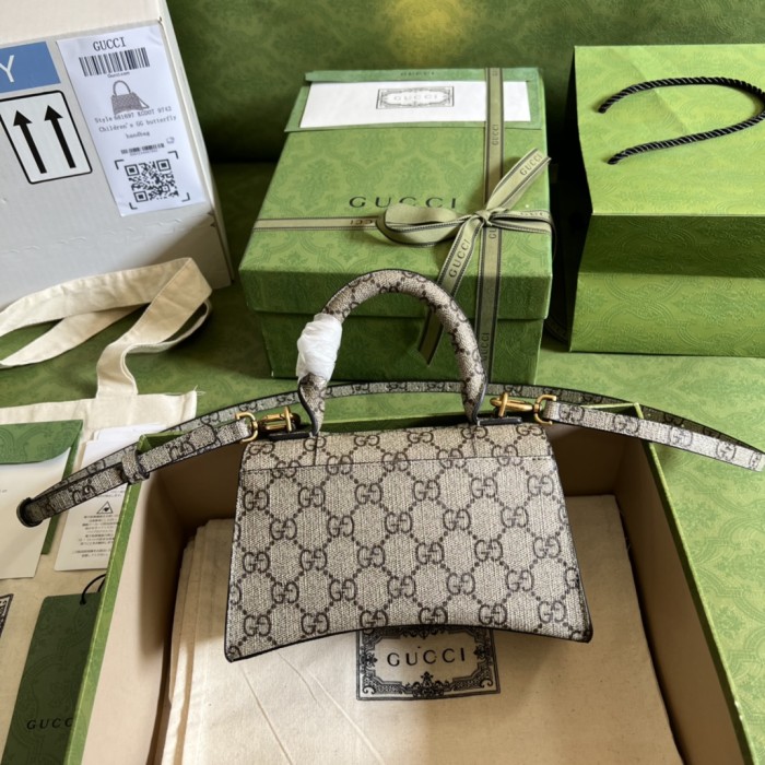  Handbag  Gucci 681695 size  19 cm