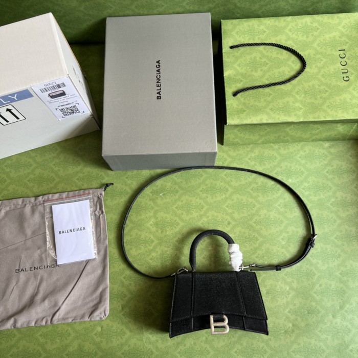  Handbag  Gucci  5928331 size  19*13*8 cm