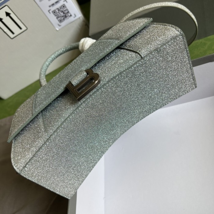  Handbag  Gucci 593546 size 23*15*10 cm