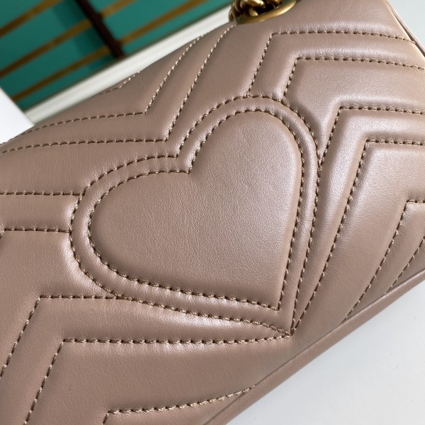  Handbag   Gucci  446744 size 23*14*6 cm