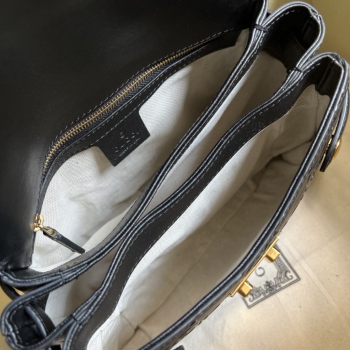  Handbag  Gucci 675791 size  28.5*19.5*10  cm