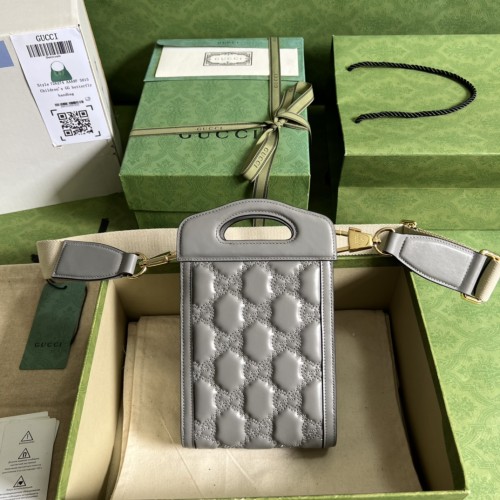  Handbag  Gucci 723776 size  14*23*4.5 cm