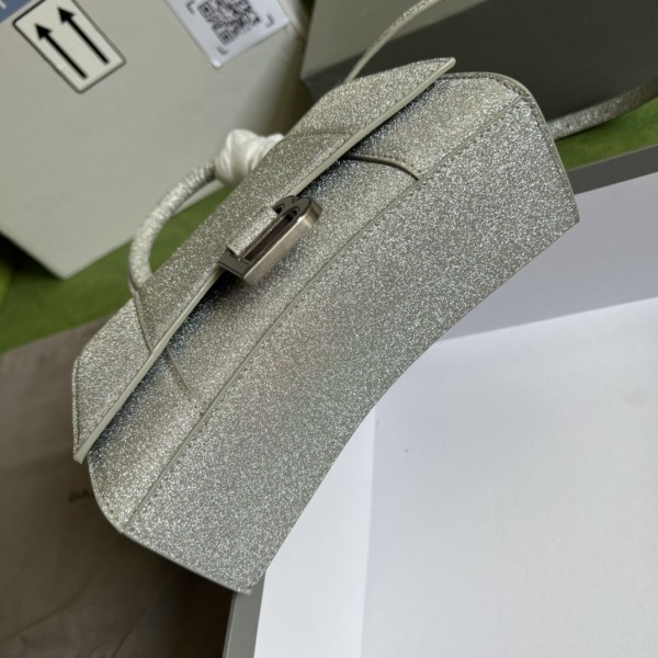  Handbag  Gucci 5928331 size  19*13*8 cm