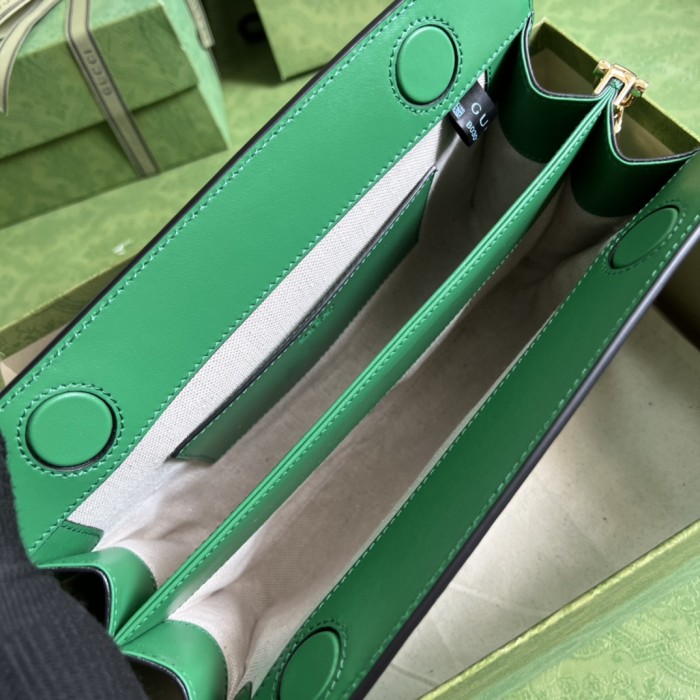  Handbag  Gucci 702200 size 26*17.5*8 cm