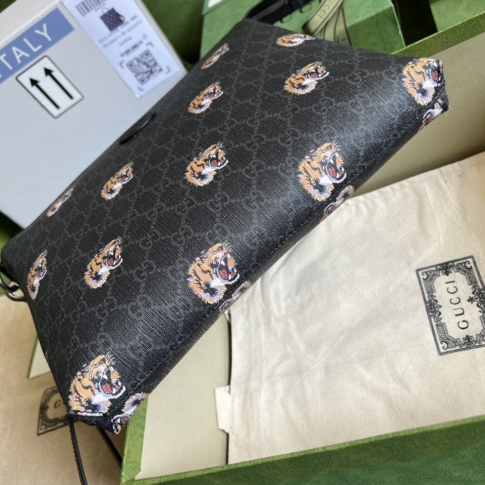  Handbag  Gucci 709057 size 30*23*3.5 cm