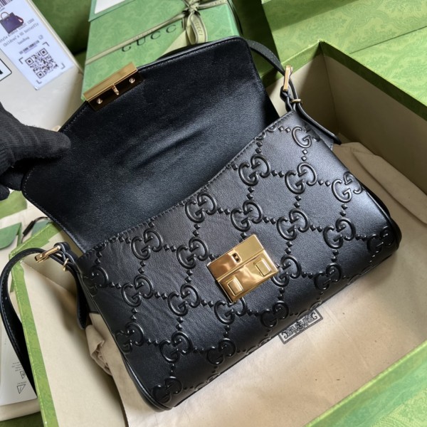  Handbag  Gucci 675778 size  27x 18x 7 cm