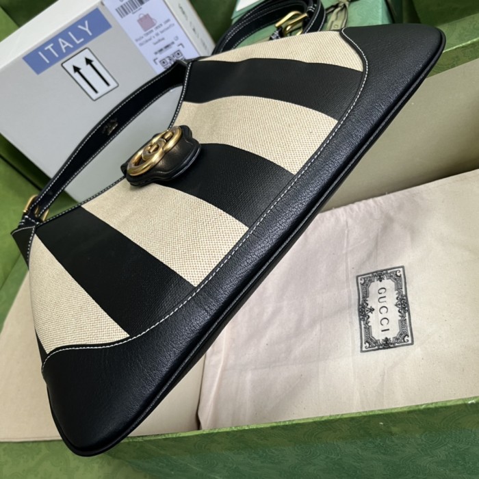  Handbag  Gucci 726274  size 39*38*2  cm