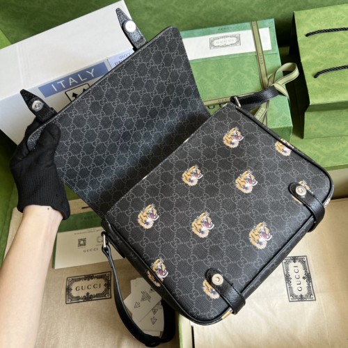  Handbag  Gucci 658542 size  28*24*8.5  cm