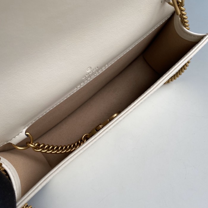  Handbag  Gucci 488426  size  18*10.5*4.5  cm