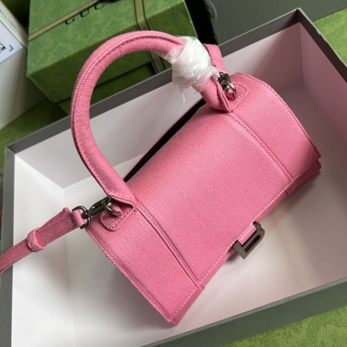  Handbag  Gucci 593546  size 23*15*10 cm