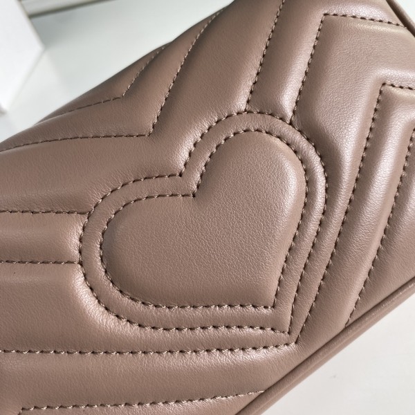 GUCCI GG Marmont Leather Crossbody Bag, Shoulder Bag Extra Mini Women's Milk Tea Nude 476433-DSVRT-5729 size 16.5*4.5*10 cm