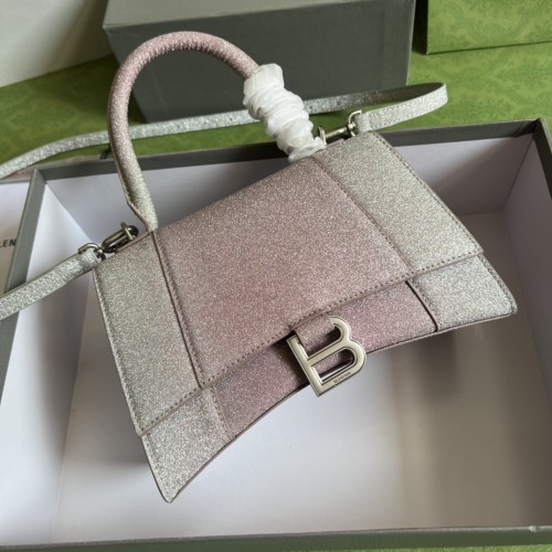  Handbag  Gucci 593546 size  23*15*10 cm
