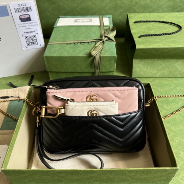  Handbag Gucci  size  22.5*15.5*4  cm