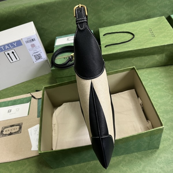  Handbag  Gucci 726274  size 39*38*2  cm