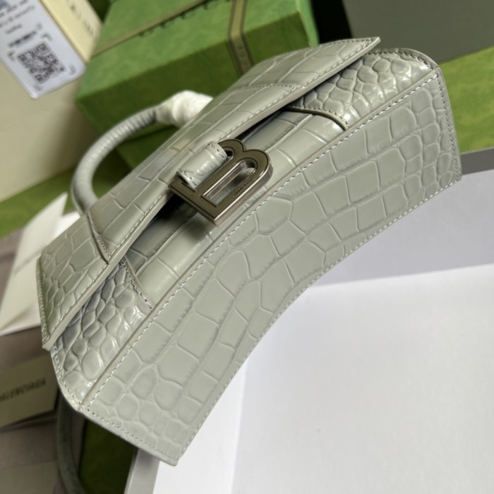  Handbag  Gucci 5928331 size  19*13*8 cm