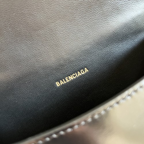  Handbag  Gucci 5928331 size 19*13*8 cm