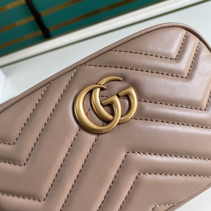  Handbag  Gucci 448065 size  18*12*6 cm