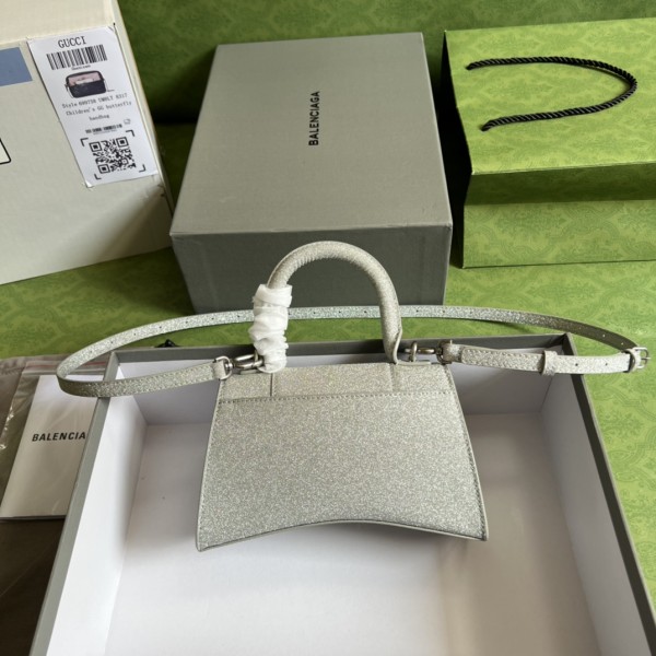  Handbag  Gucci 5928331 size  19*13*8 cm