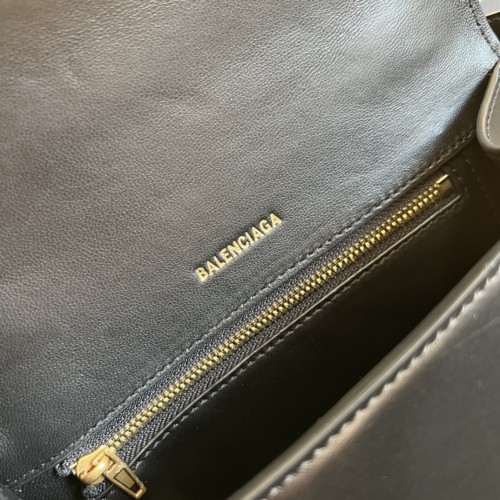  Handbag  Gucci 5935461 size  23*15*10 cm