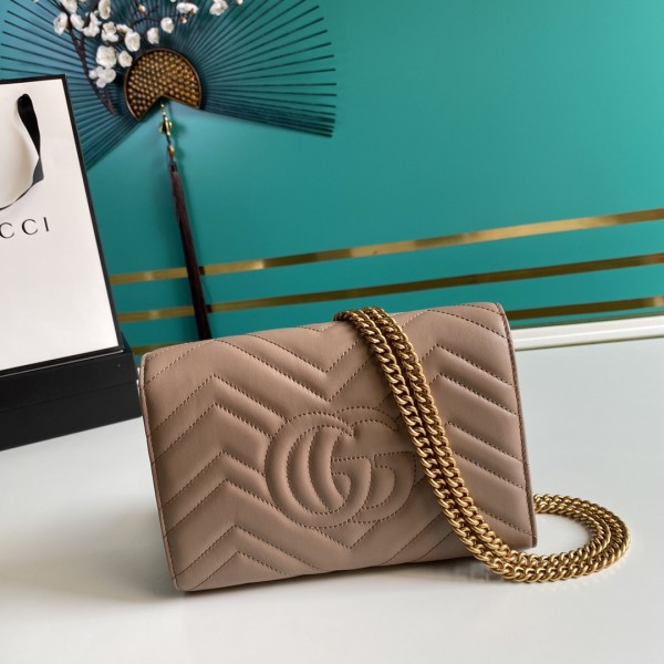  Handbag   Gucci  474575  size  20*13*6  cm