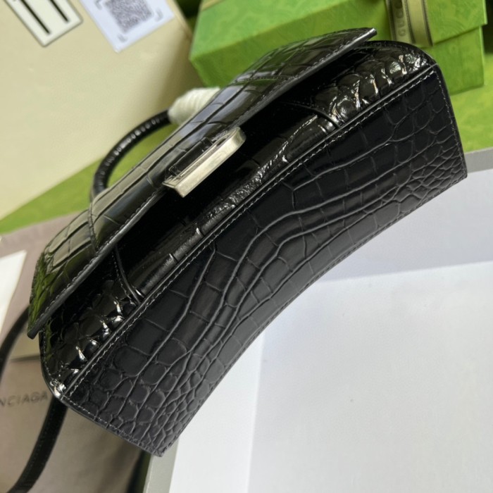  Handbag  Gucci 5928331 size 19*13*8 cm
