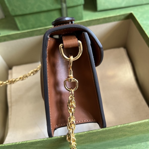  Handbag  Gucci 724499 size  18*13*6.5  cm