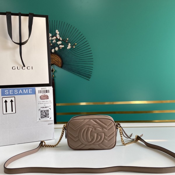  Handbag  Gucci 448065 size  18*12*6 cm