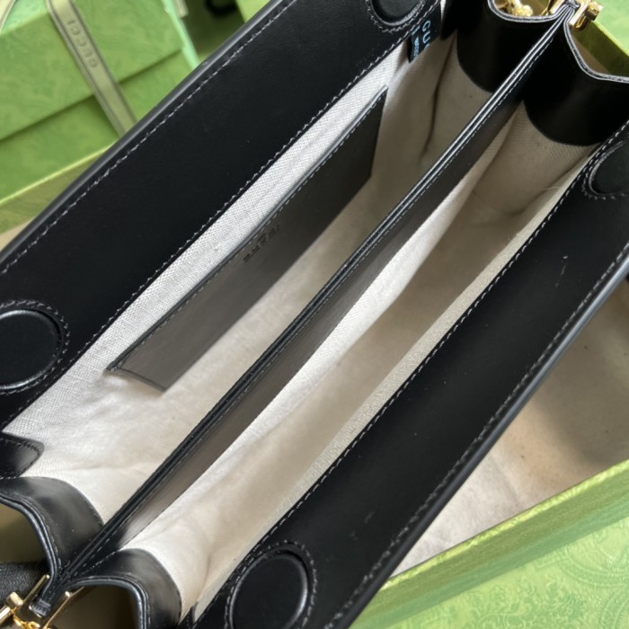  Handbag  Gucci 702200 size  26*17.5*8 cm