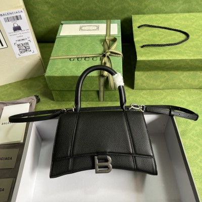  Handbag  Gucci 5935461 size 23*15*10 cm