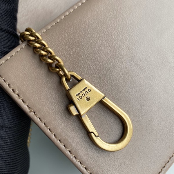  Handbag   Gucci  488426  size  18*10.5*4.5  cm