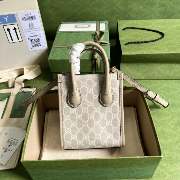  Handbag  Gucci 671623 size 16*20*7 cm