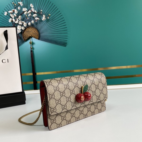  Handbag  Gucci  481291  size  20*12*3.5  cm