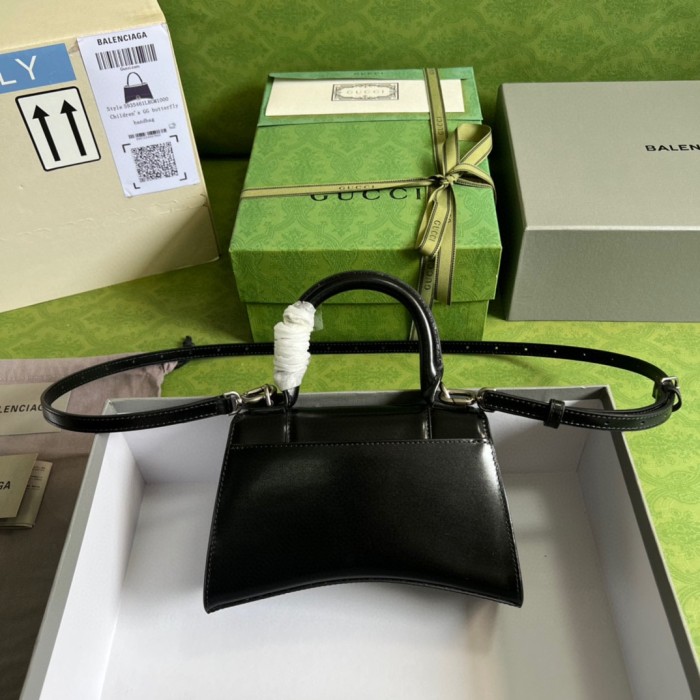  Handbag  Gucci 5928331 size  19*13*8 cm