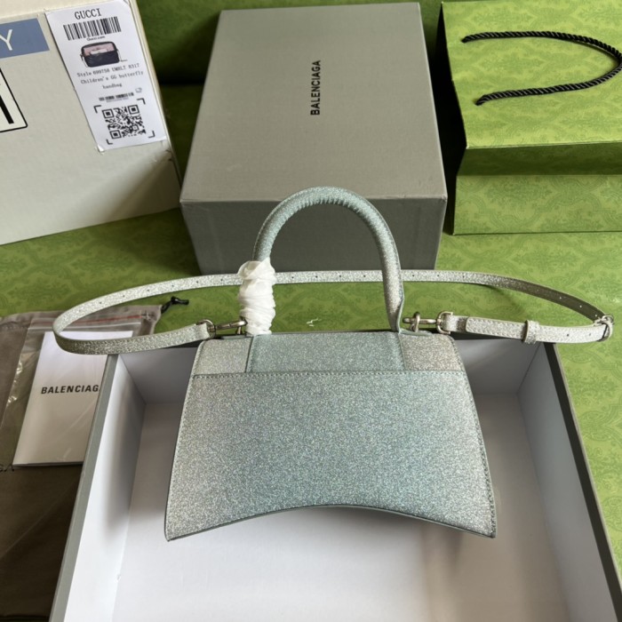  Handbag  Gucci 593546 size 23*15*10 cm