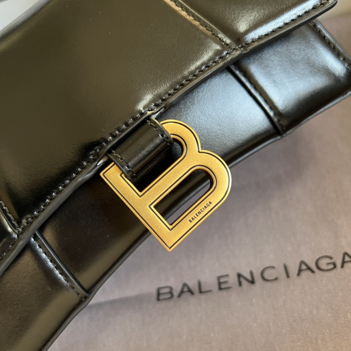  Handbag  Gucci 5928331 size 19*13*8 cm