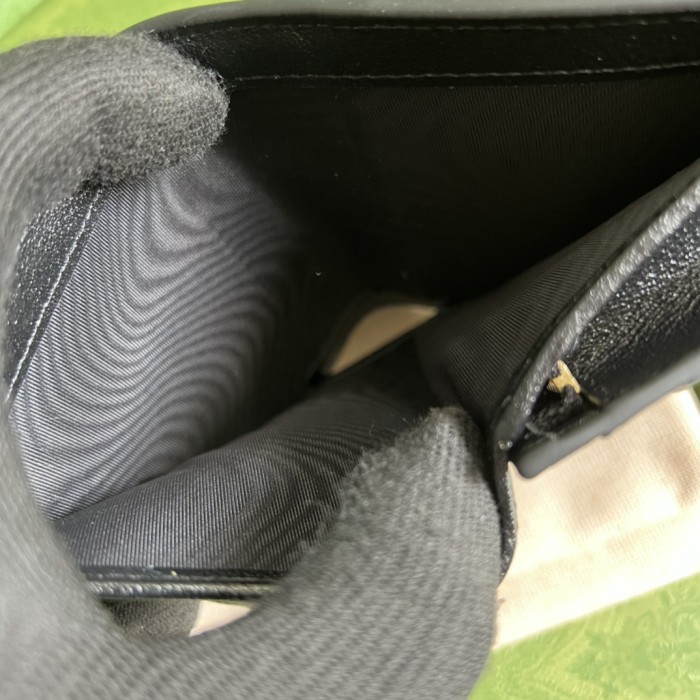  Handbag  Gucci 676150 size  11*8.5*3  cm