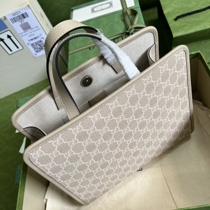 Handbag  Gucci 605614 size  28*26.5*9  cm