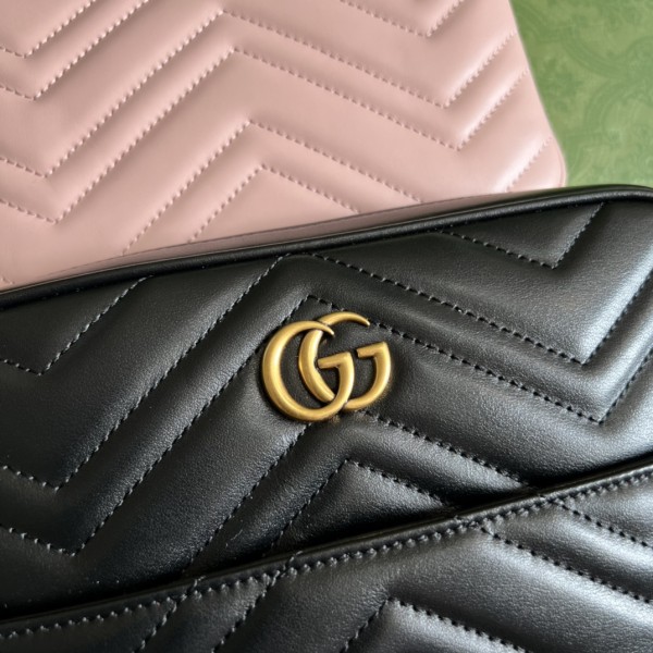  Handbag Gucci  size  22.5*15.5*4  cm