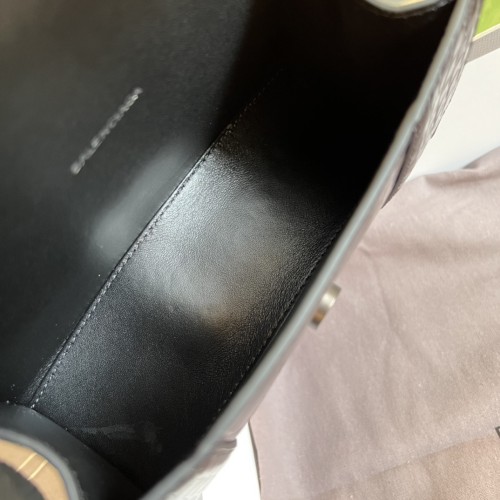  Handbag  Gucci 5928331 size 19*13*8 cm