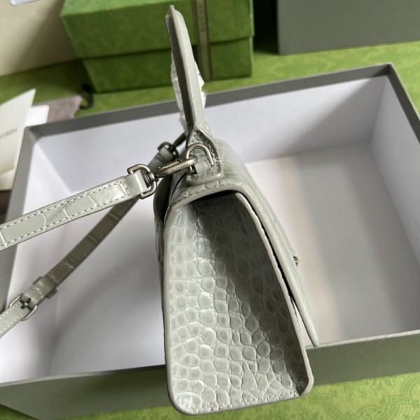  Handbag  Gucci 5928331 size  19*13*8 cm