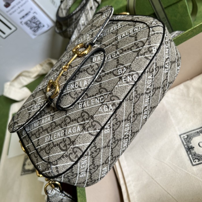  Handbag  Gucci 658574 size 20.5*14*5 cm