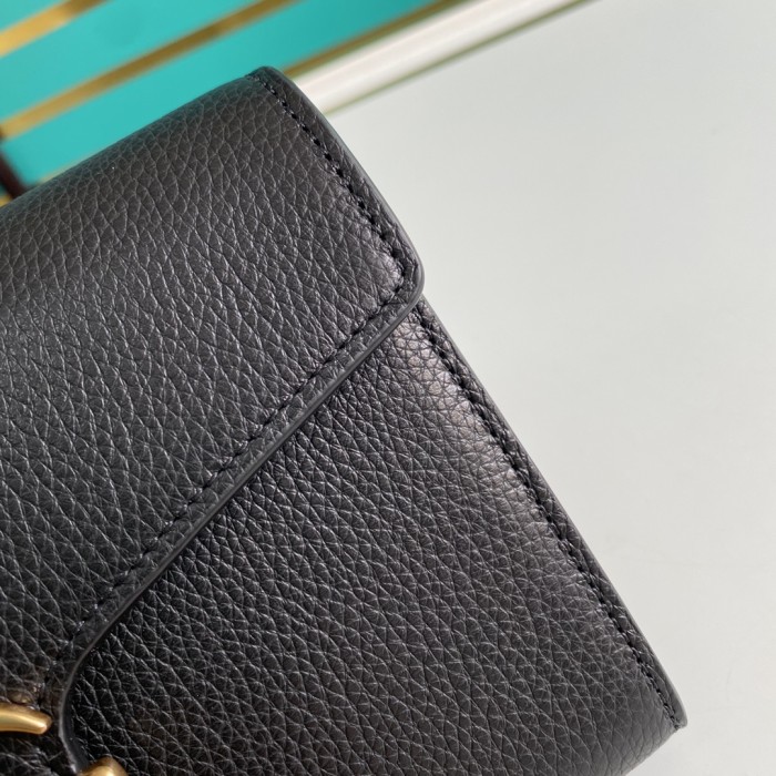  Handbag  Gucci 401232 size 20*13*6  cm