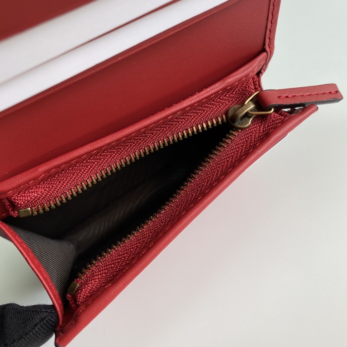  Handbag  Gucci 476050 size  11*8*3  cm